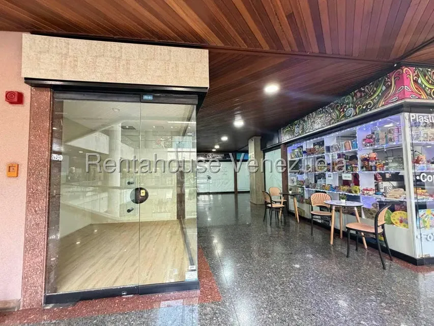 Local Comercial en Venta en Santa Fe Norte, Distrito Metropolitano - 2