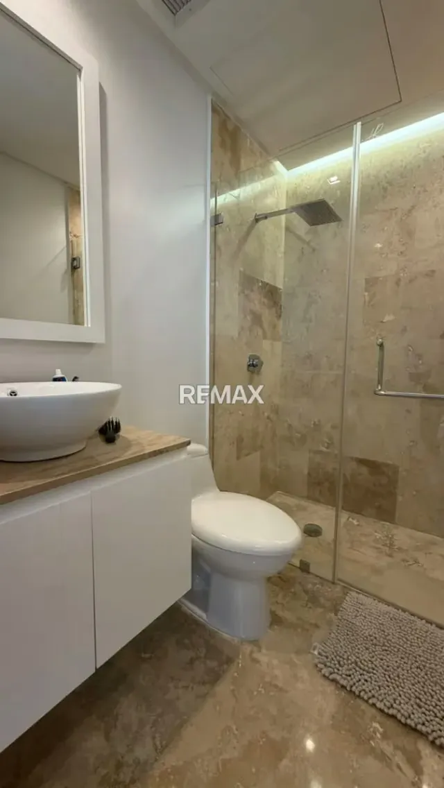 Hermoso apartamento con vista al Dique de Guataparo y Campo de Golf - 5
