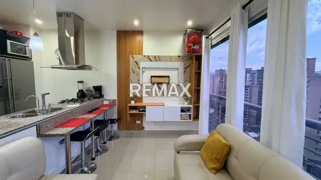 APARTAMENTO REMODELADO EN VENTA EN SAN BERNARDINO, RES. PORTICO DEL AVILA. - 6