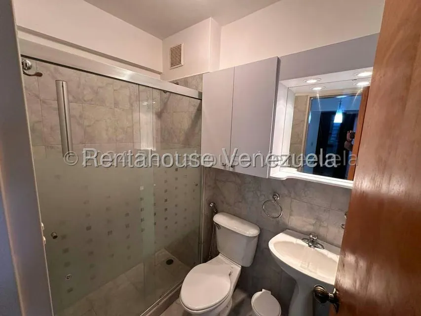 Apartamento (1 Nivel) en Alquiler en Los Mangos, Carabobo - 19