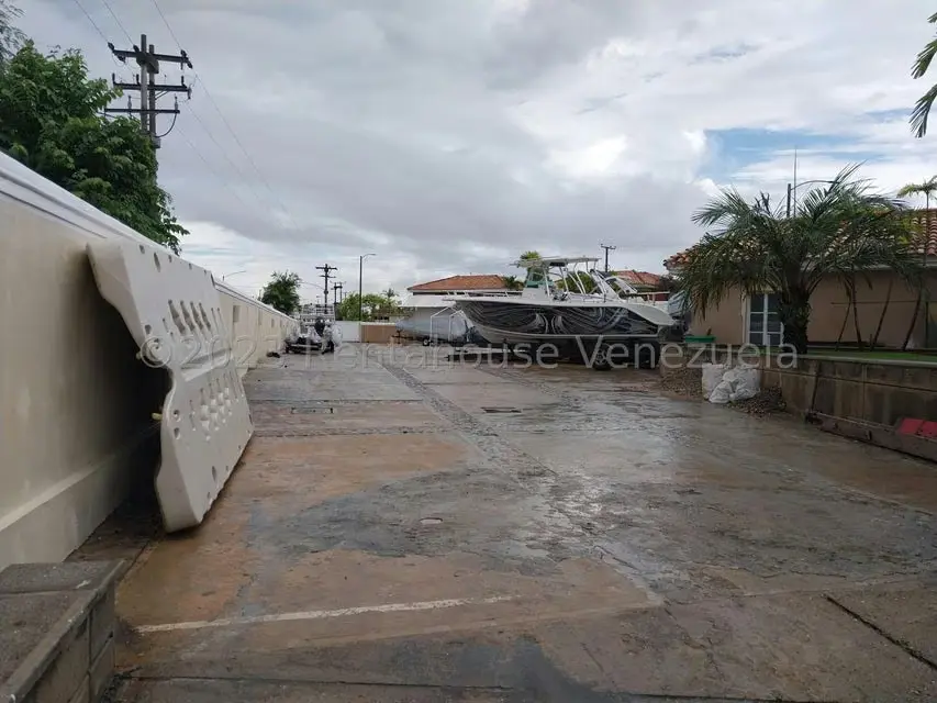 Townhouse (Duplex) en Venta en Puerto Encantado, Miranda - 43