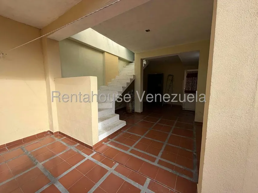 Casa (1 Nivel) en Alquiler en Casa de Campo, Portuguesa - 12