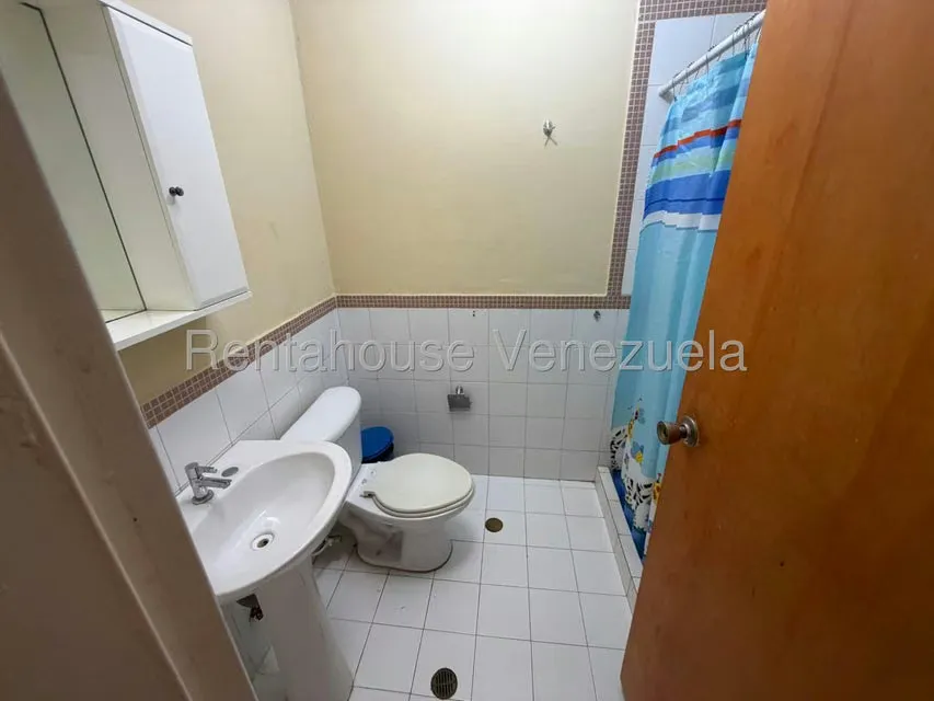 Casa (1 Nivel) en Alquiler en Casa de Campo, Portuguesa - 14