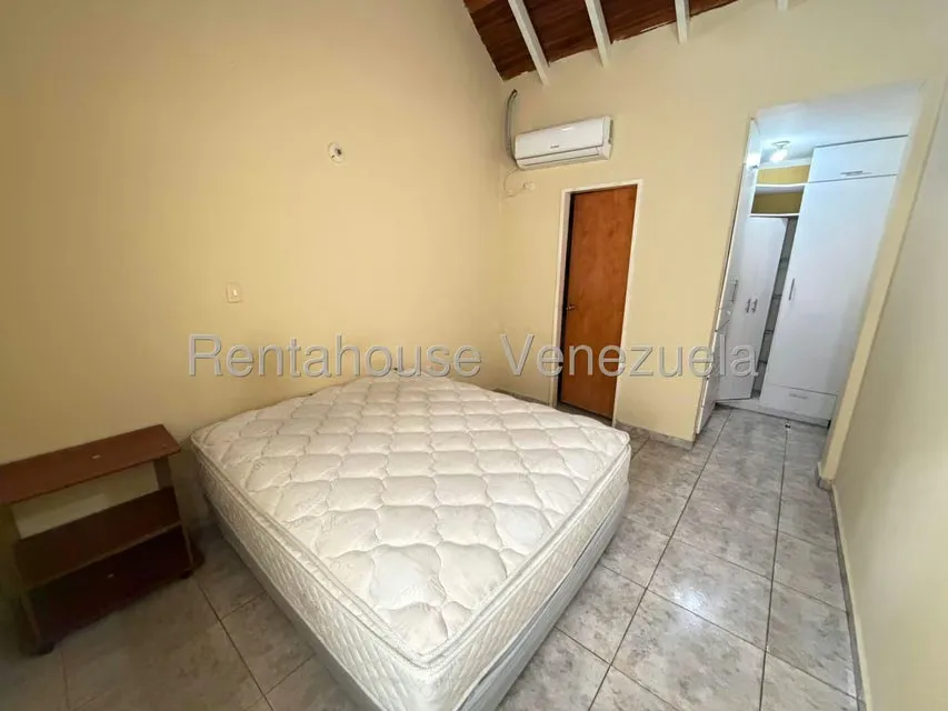 Casa (1 Nivel) en Alquiler en Casa de Campo, Portuguesa - 18