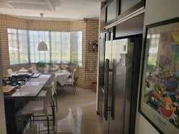 Vista 44