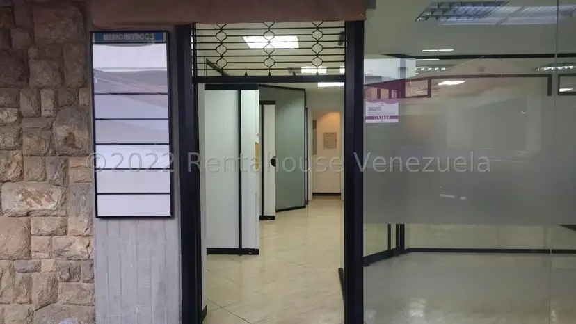 Comercial (Local Comercial) en Alquiler en Macaracuay, Distrito Metropolitano