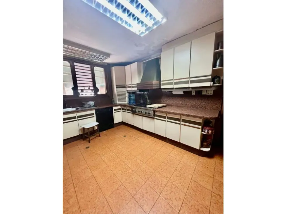 Vendo casa 1000m2 5h+2s/9b/9p La Lagunita 8340 - 13