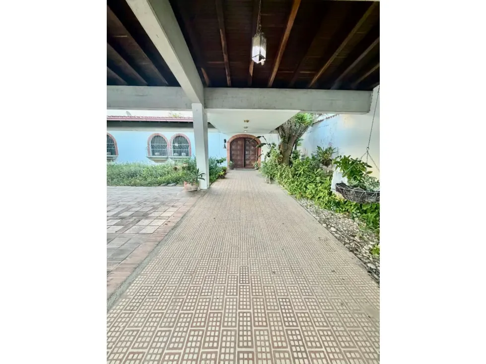 Vendo casa 1000m2 5h+2s/9b/9p La Lagunita 8340 - 18