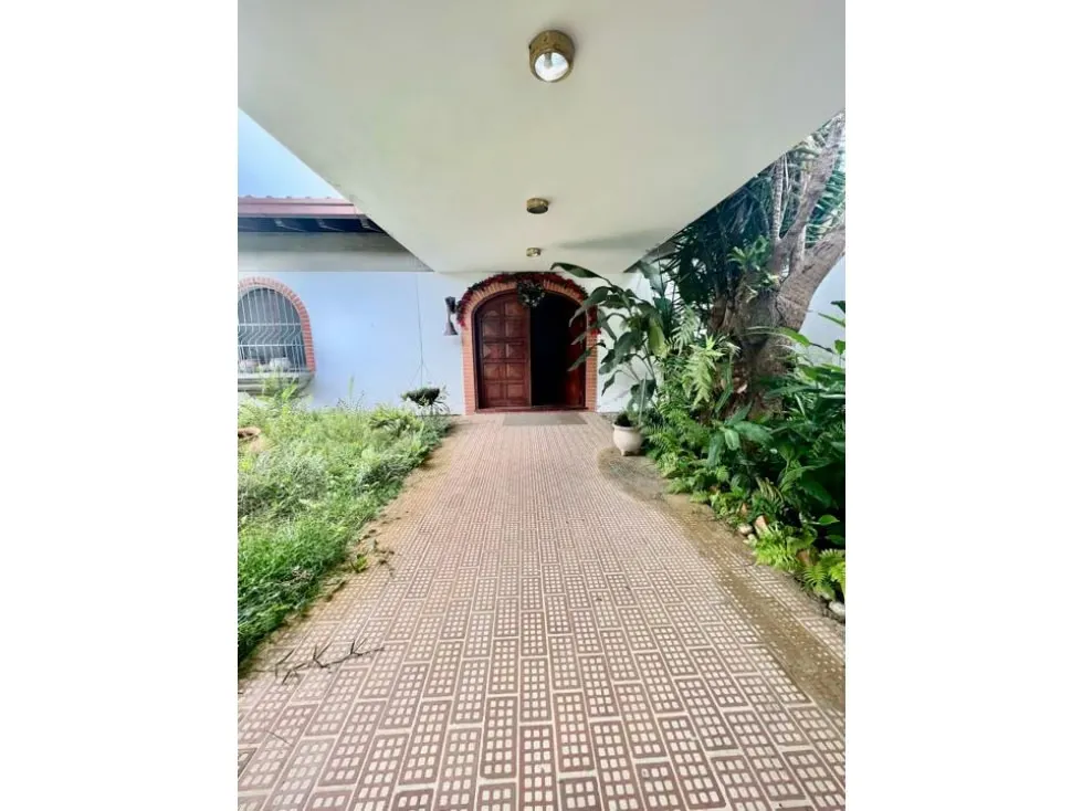 Vendo casa 1000m2 5h+2s/9b/9p La Lagunita 8340 - 3