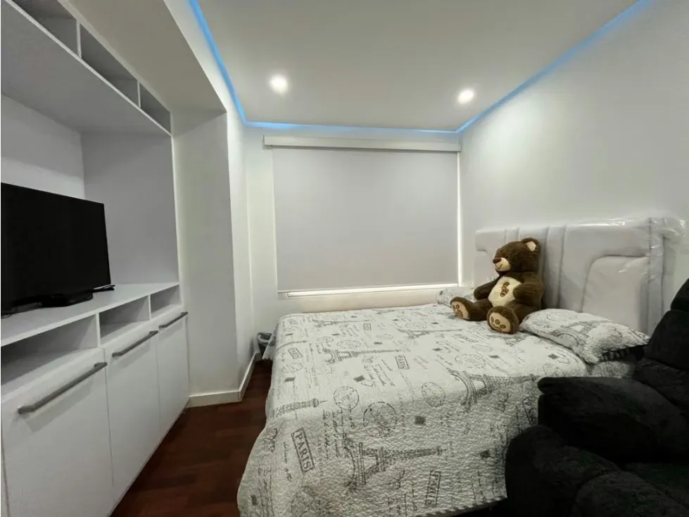 Vendo apartamento en calle privada 215m2 Campo Alegre 6416 - 15