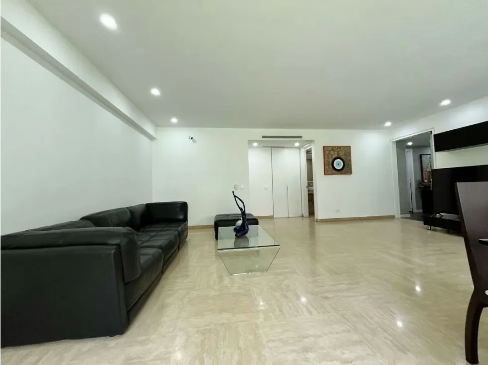 Vendo apartamento en calle privada 215m2 Campo Alegre 6416 - 20