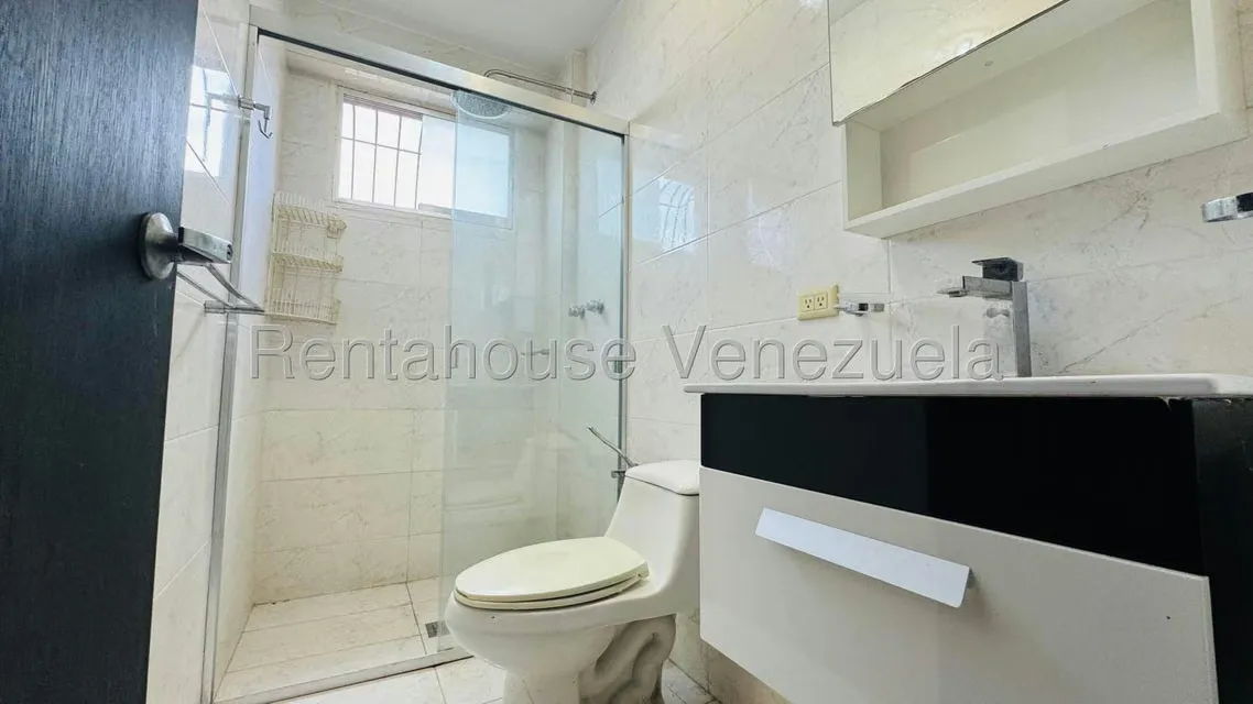 Apartamento (1 Nivel) en Venta en Centro, Aragua - 13