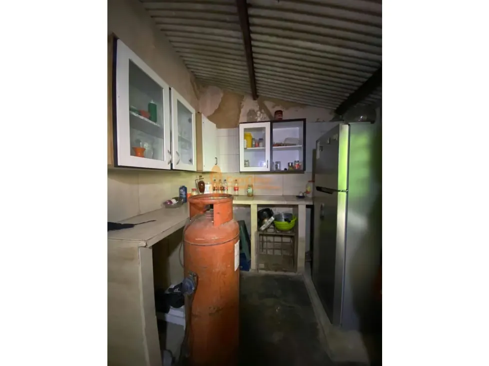 VENTA DE CASA COMERCIAL EN EL CENTRO DE VELENCIA - 6