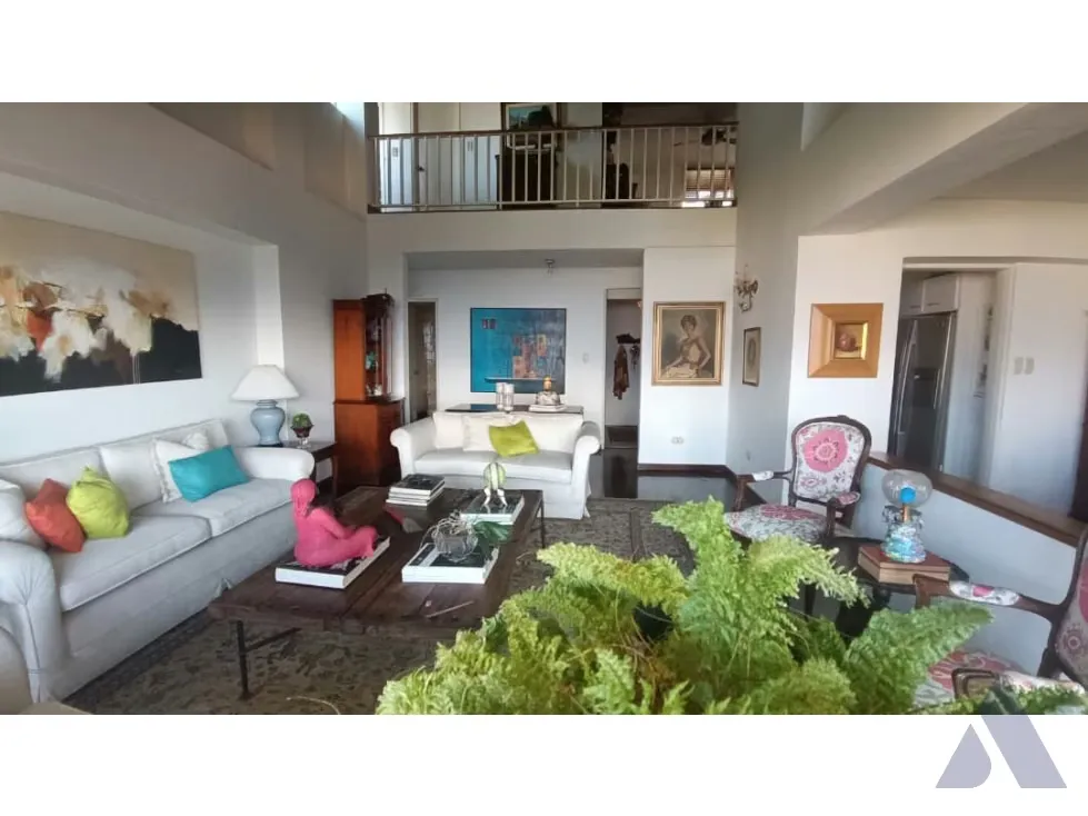 Se vende PH 470m2 Los Naranjos 3679 - 2