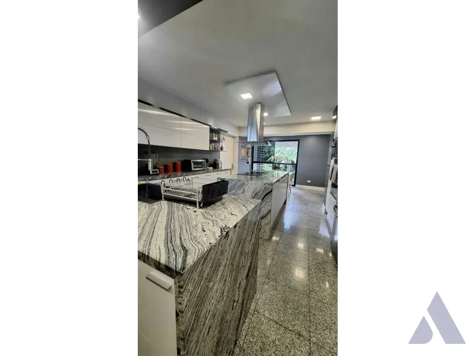 Se vende aparamento duplex 580m2 Los Palos Grandes 5515 - 11