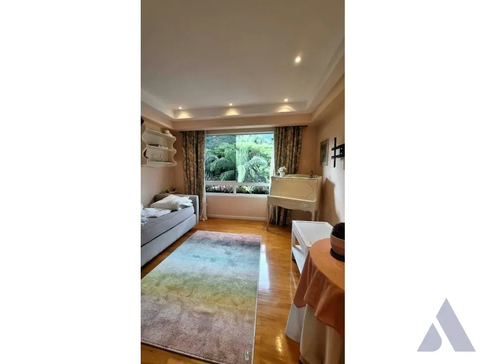 Se vende aparamento duplex 580m2 Los Palos Grandes 5515 - 17
