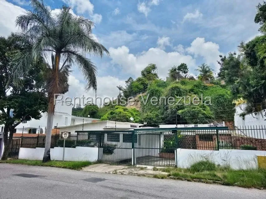 Casa (1 Nivel) en Venta en San Roman, Distrito Metropolitano