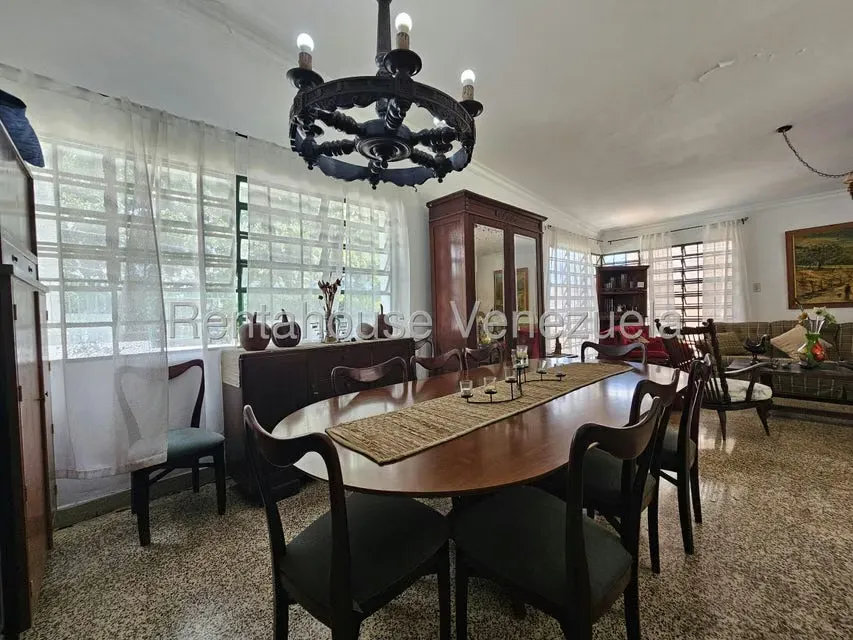 Casa (1 Nivel) en Venta en San Roman, Distrito Metropolitano - 28