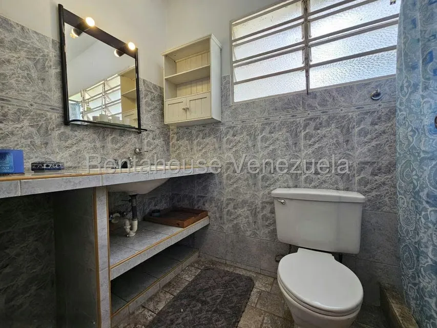 Casa (1 Nivel) en Venta en San Roman, Distrito Metropolitano - 45