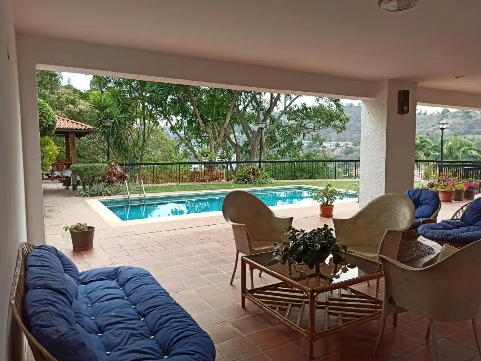 Casa en venta en Cerro Verde con majestuosa vista y piscina - 21