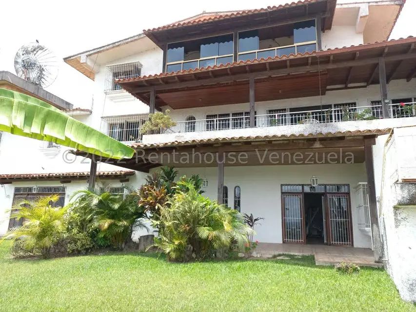 Casa (Multipes Niveles) en Venta en La Lagunita Country Club, Distrito Metropolitano - 3