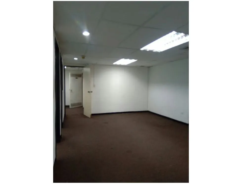 Vendo oficina 86m2 Centro de Caracas 3324 - 7