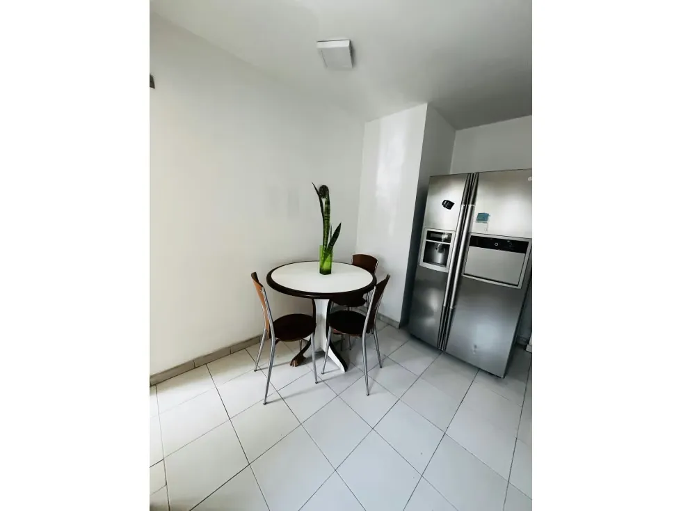 Vendo apartamento 156m2 Santa Eduvigis 6449 - 12