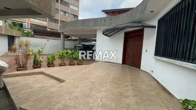 Casa en Colinas de Santa Monica- Caracas parte mas alta con Vista 220 grados a Caracas - 15