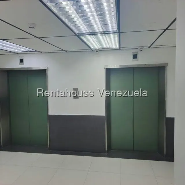 Oficina en Venta en Los Palos Grandes, Distrito Metropolitano