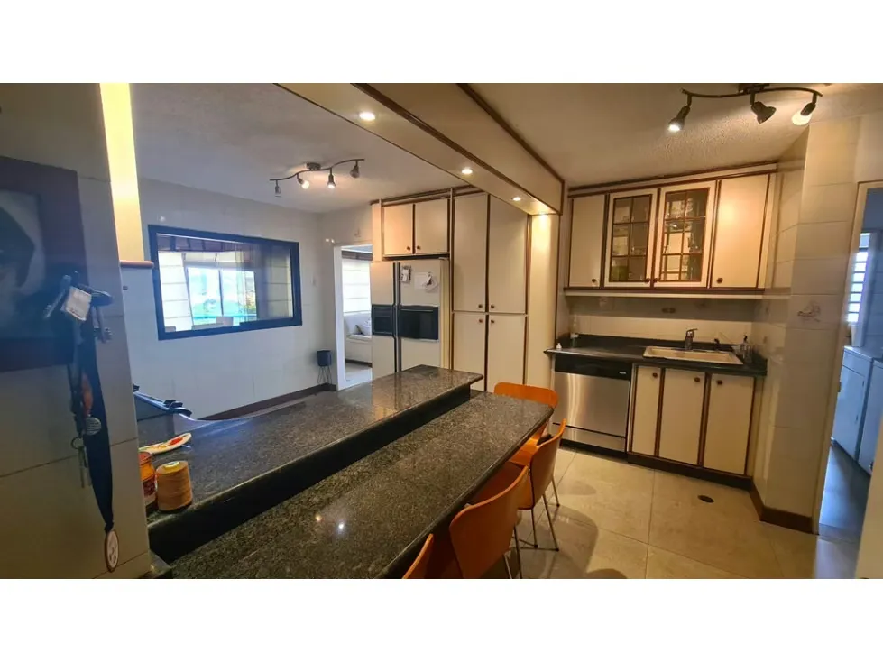 En Venta Apartamento PH Los Dos Caminos. Sucre, Caracas - 2