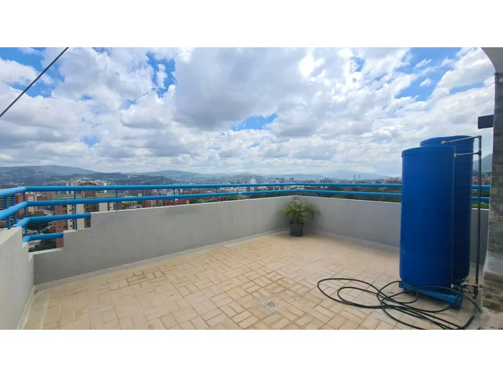 En Venta Apartamento PH Los Dos Caminos. Sucre, Caracas - 16