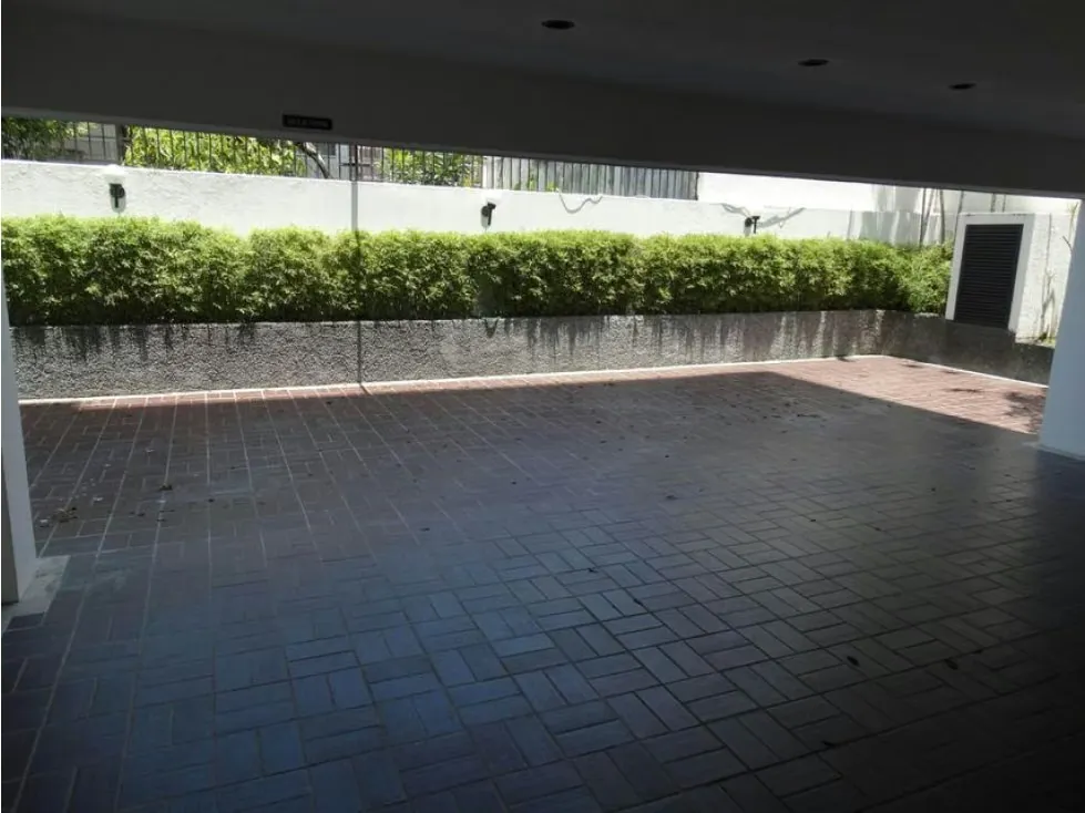 En Venta Apartamento PH Los Dos Caminos. Sucre, Caracas - 32