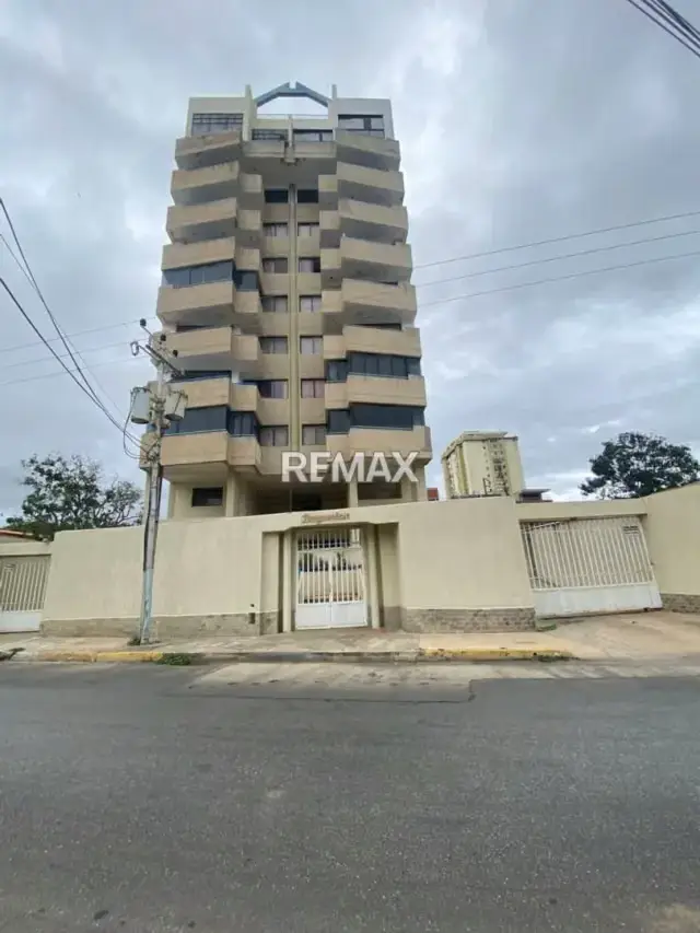 APARTAMENTO EN PARAGUACHOA, MARIÑO, ISLA DE MARGARITA, CON VISTA AL MAR.