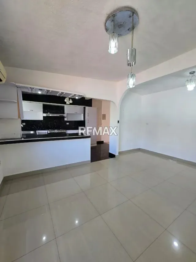 En Venta Casa En La Urbanización Tierra Del Sol Conjunto Residencial Los Almendrones San Joaquin - 4