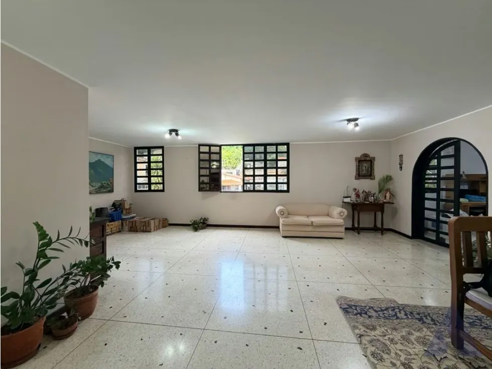Se vende casa 600m2 Santa Mónica 0785 - 11