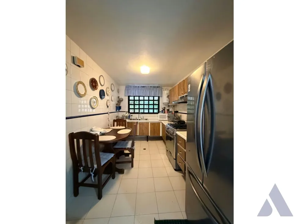 Se vende casa 600m2 Santa Mónica 0785 - 14
