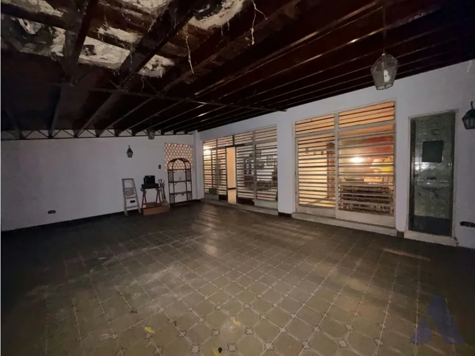 Se vende casa 600m2 Santa Mónica 0785 - 21