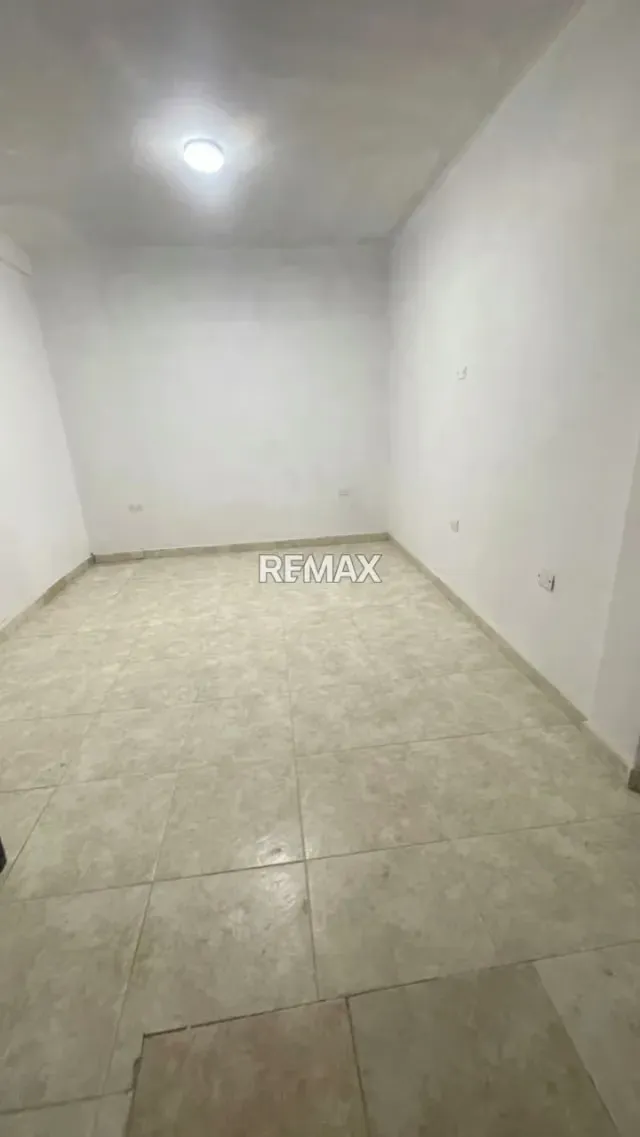 Excelente Oportunidad! Propiedad Comercial de Estreno en La Esmeralda, San Diego