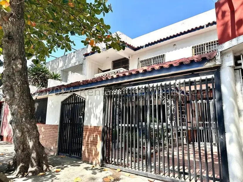 Casa (Multipes Niveles) en Venta en La Atlantida, Vargas