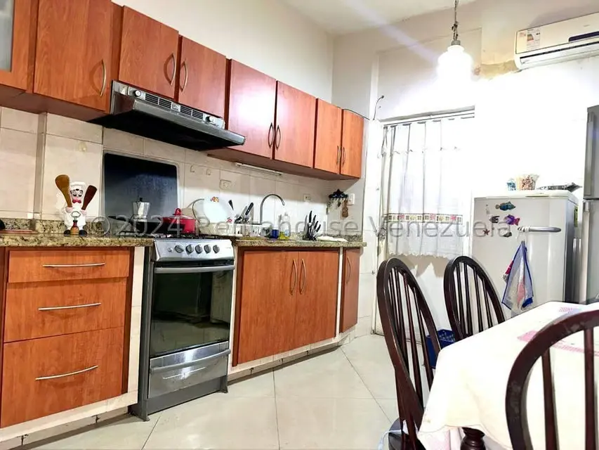 Casa (Multipes Niveles) en Venta en La Atlantida, Vargas - 12