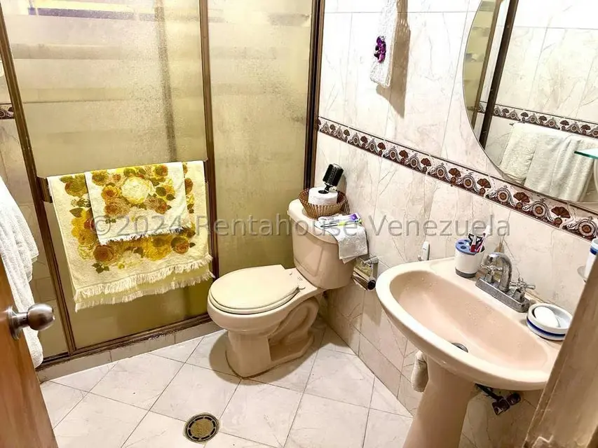 Casa (Multipes Niveles) en Venta en La Atlantida, Vargas - 21