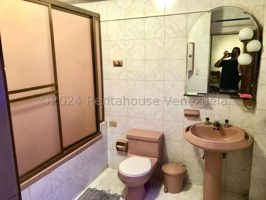 Casa (Multipes Niveles) en Venta en La Atlantida, Vargas - 8