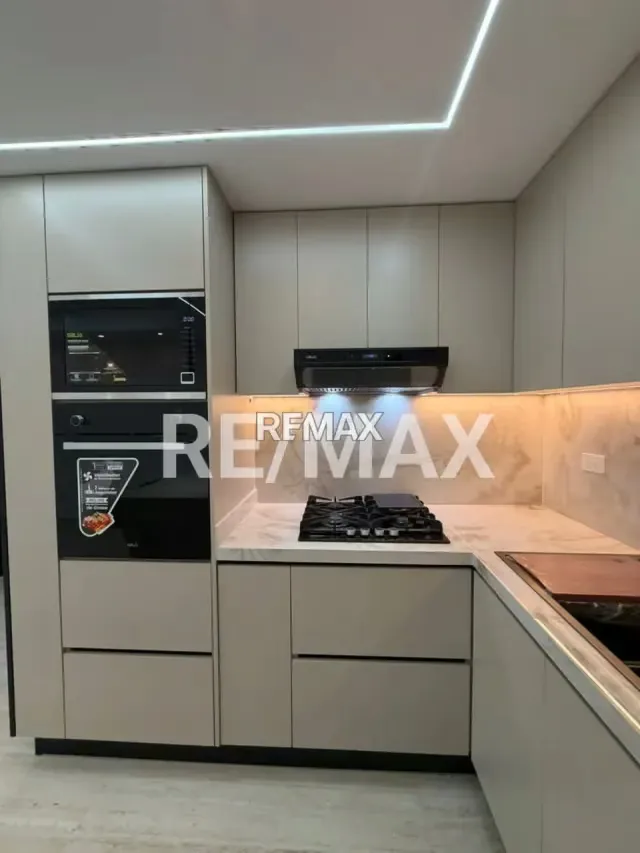 EN VENTA APARTAMENTO ESMERALDA - 7