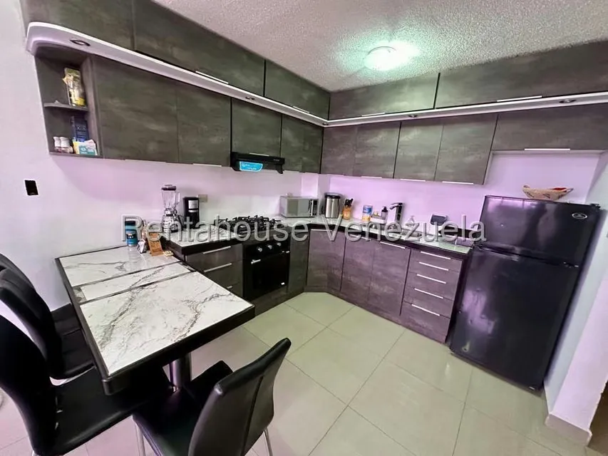 Apartamento (1 Nivel) en Venta en Zona Oeste, Lara - 12