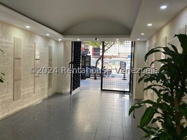 Oficina en Alquiler en Chacao, Distrito Metropolitano - 2