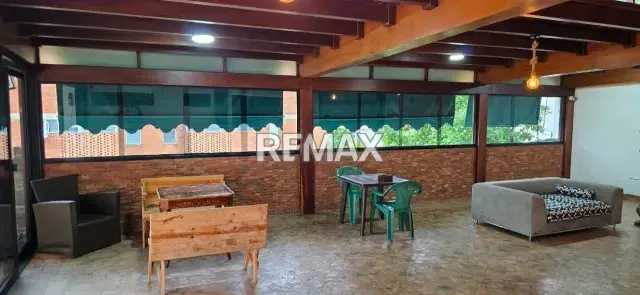 SE VENDE CASA EN CUMBRES DE CURUMOS - 19