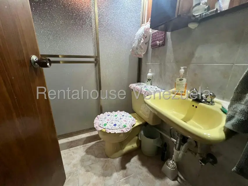 Casa (1 Nivel) en Venta en El Junquito, Distrito Metropolitano - 36