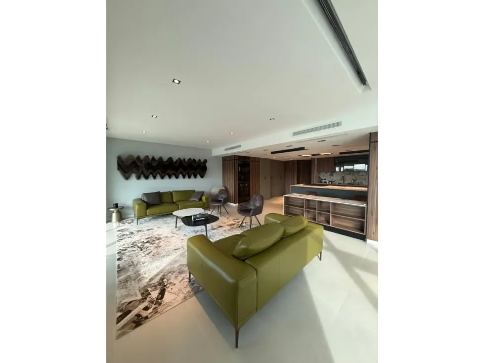 Se vende Penthouse Duplex Lomas de Las Mercedes - 2