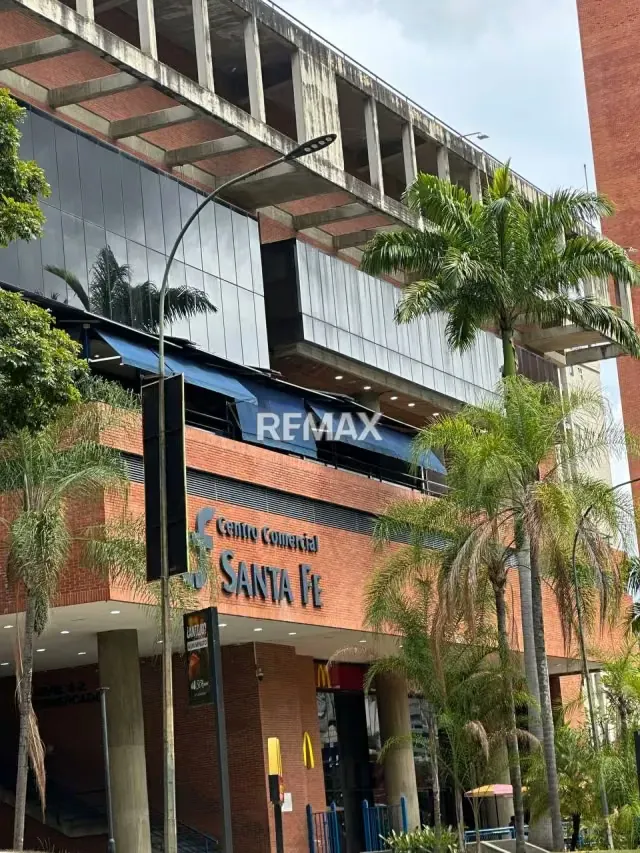 LOCAL COMERCIAL SANTA FE 30 MTS