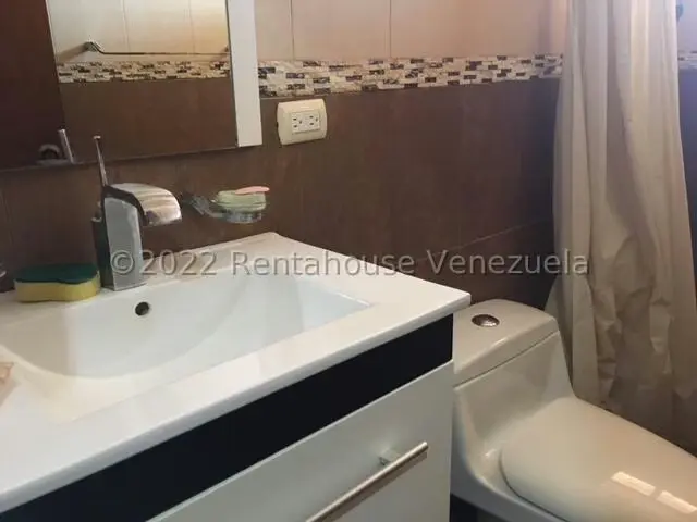 Casa (Duplex) en Venta en Av Bolivar, Anzoategui - 15